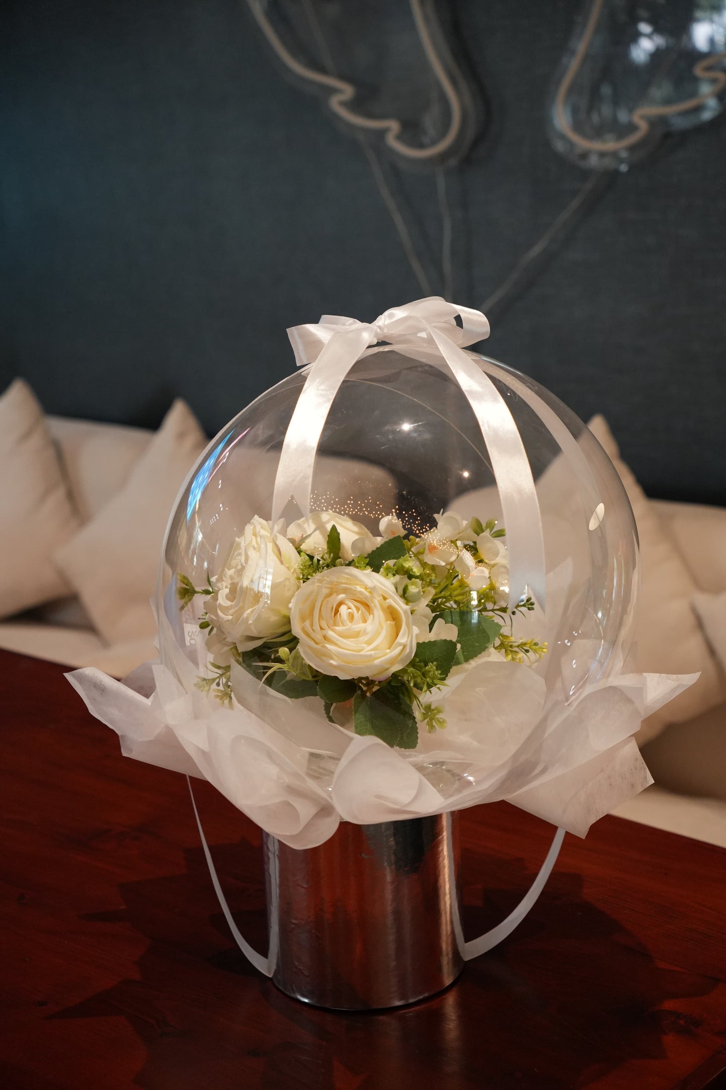 Eternal Bloom Balloon Dome – White Elegance